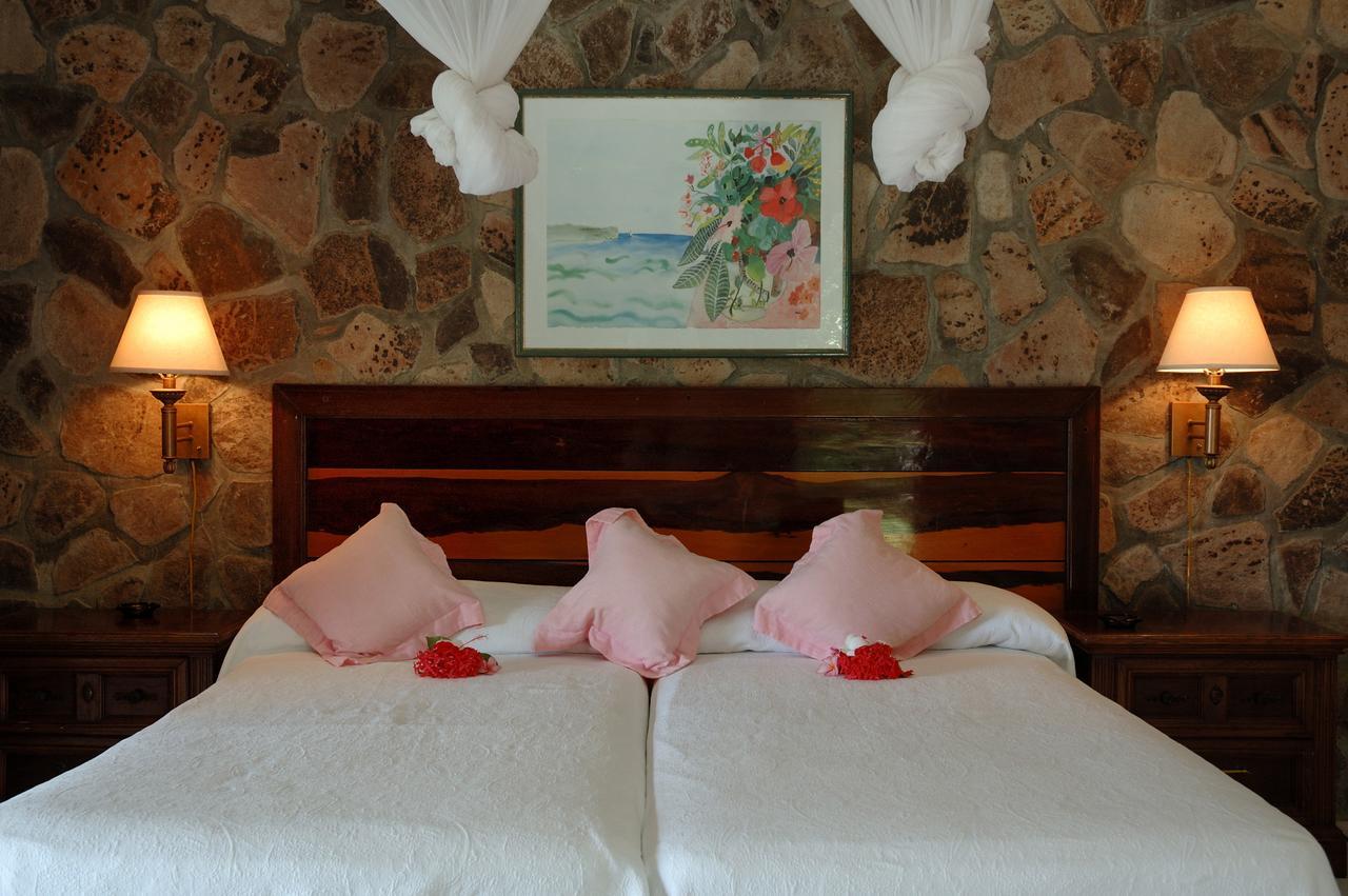 Frangipani Hotel Port Elizabeth ภายนอก รูปภาพ